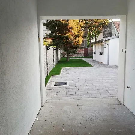 Rooms Jelena Zrenjanin Exterior photo